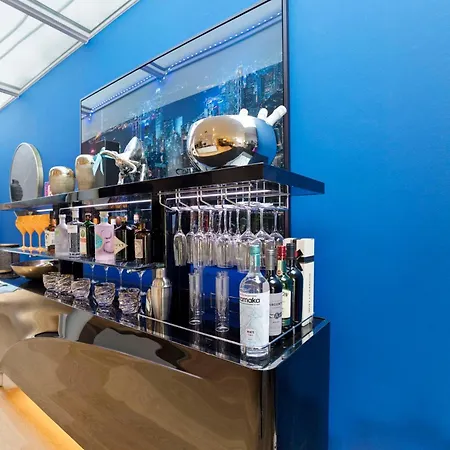 Апартаменти Exclusive Spacious Apt. With Garden In Цюрих