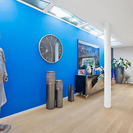 Exclusive Spacious Apt. With Garden In *