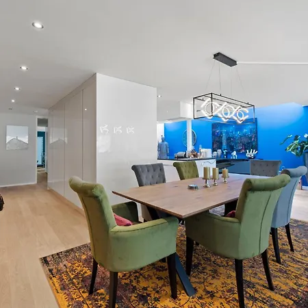 Daire Exclusive Spacious Apt. With Garden In *