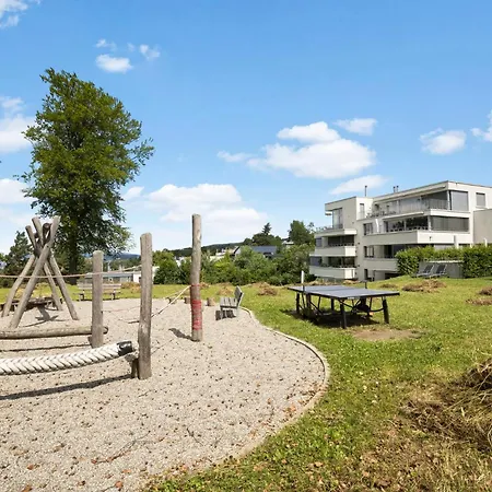 Apartment Exclusive Spacious Apt. With Garden In