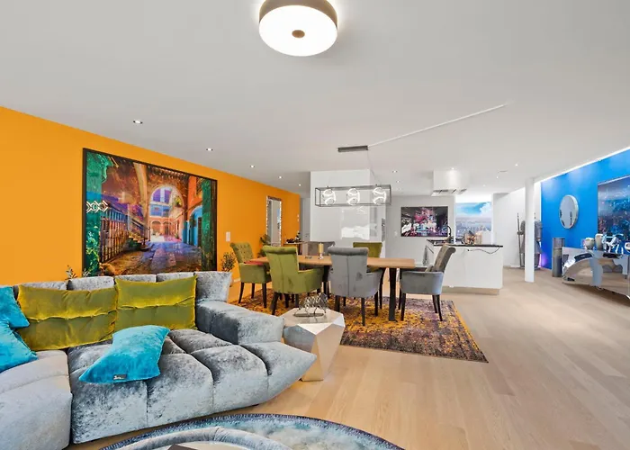 Exclusive Spacious Apt. With Garden In Lägenhet Zürich