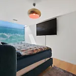 Exclusive Spacious Apt. With Garden In Zurich