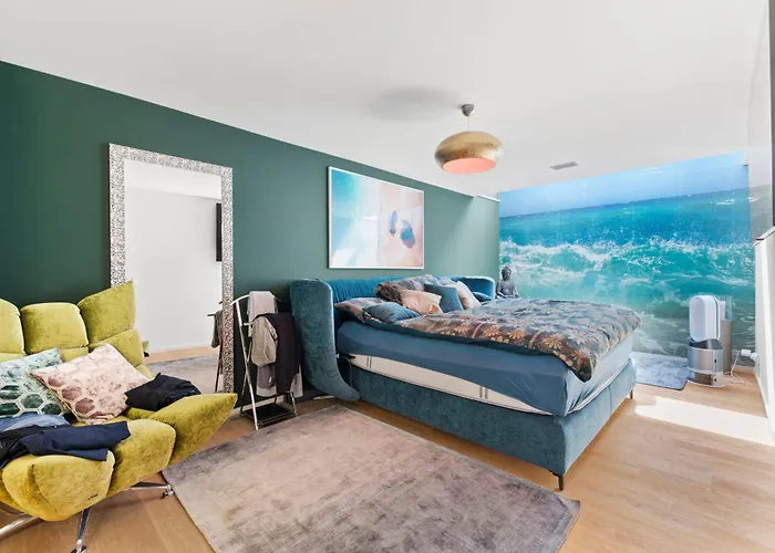 公寓 Exclusive Spacious Apt. With Garden In 苏黎世